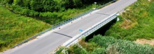 Rozbudowa i przebudowa drogi powiatowej Nr 1575B łącznie z przebudową mostu w miejscowości Strabla